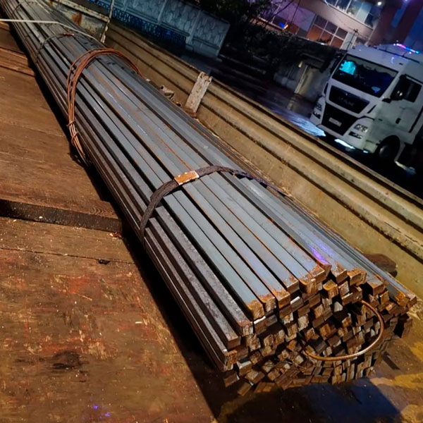 Квадрат стальной горячекатаный
